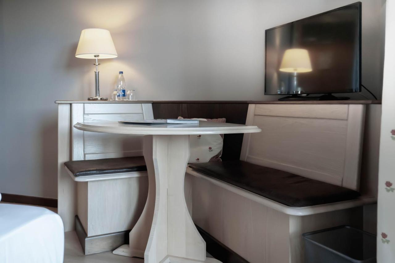 Hotel Spa Et Restaurant Au Chasseur Birkenwald Bagian luar foto